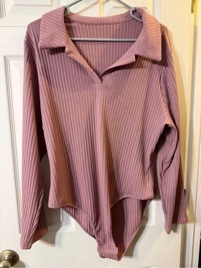 Women's Plus 3X Ribbed Long-Sleeve Polo Bodysuit - Mauve